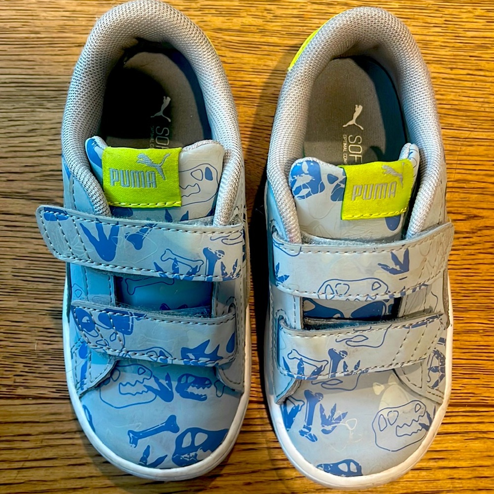 Gently used puma Dino shoes